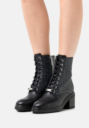 CLEAT LACE UP ANKLE MONO MIX - Lace-up ankle boots - black