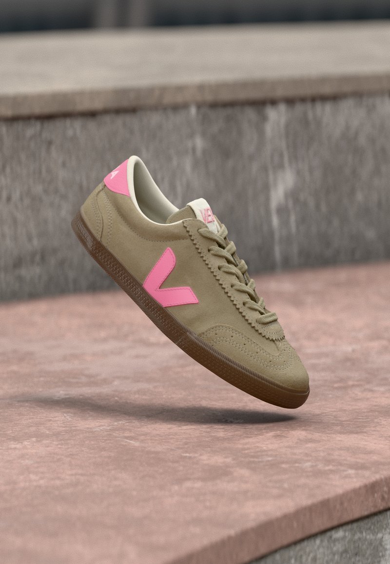 Veja VOLLEY taupe/malibu/bark/taupe