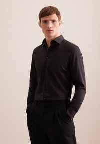 Seidensticker SLIM - Camicia elegante - black
