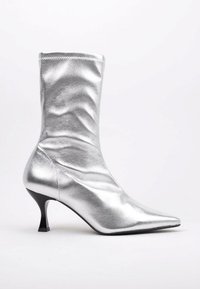 LIMMA VENEZUELA - Stiefelette - silver