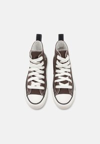 Converse CHUCK TAYLOR ALL STAR UNISEX - Ψηλά αθλητικά παπούτσια - fresh brew/vintage white/black