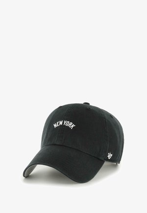 Black baseball cap with curved brim, white "New York" text on front, and small white '47 logo on side.