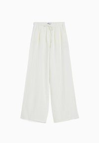 Bershka Tygbyxor - off-white