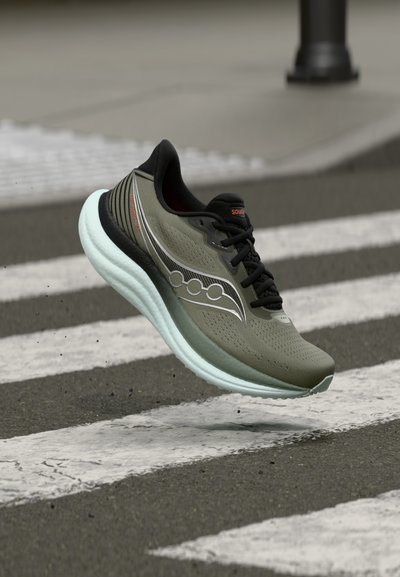 Saucony TRIUMPH 23