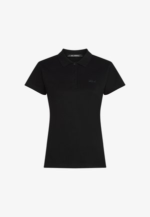 Μαύρο κοντομάνικο εφαρμοστό πόλο με γιακά, τρία κουμπιά και μικρό κεντημένο λογότυπο "Karl" στο αριστερό στήθος.