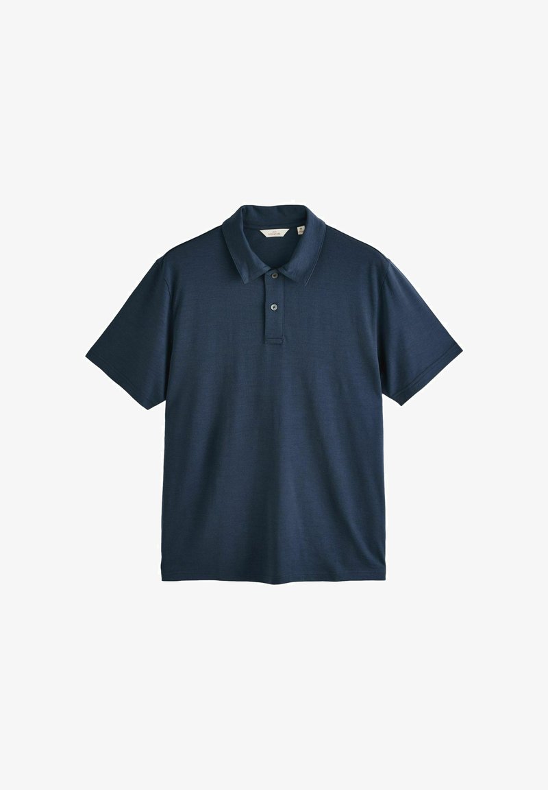 Polo bleu marine à manches courtes avec patte de boutonnage à deux boutons et col plié, posé à plat sur fond blanc.