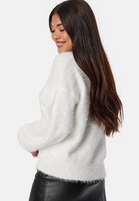 Bubbleroom FABIENNE - Gilet - white