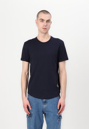BADGE TURN UP SLEEVE - Basic T-shirt - night sky