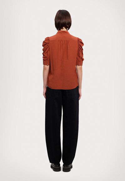 FRAME GILLIAN - Paitapusero - deep rust