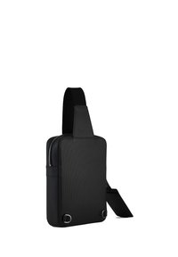 Borsa a spalla nera, strutturata, con chiusura a zip, forma rettangolare, tracolla regolabile e due anelli metallici alla base per il fissaggio.