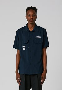 Former SCRATCHED WORK - Chemise - cadet
