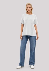 F4NT4STIC MOM MAMA MUTTERTAG MODE ALWAYS ON BESTICKT - T-Shirt print - weiß