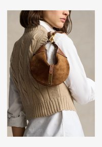 Nepasirinkta, cinnamon