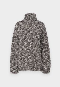 Pletený svetr s vysokým límcem v melírovém vzoru tmavě hnědé a krémové barvy. Má dlouhé rukávy a volný střih. Měkká textura.