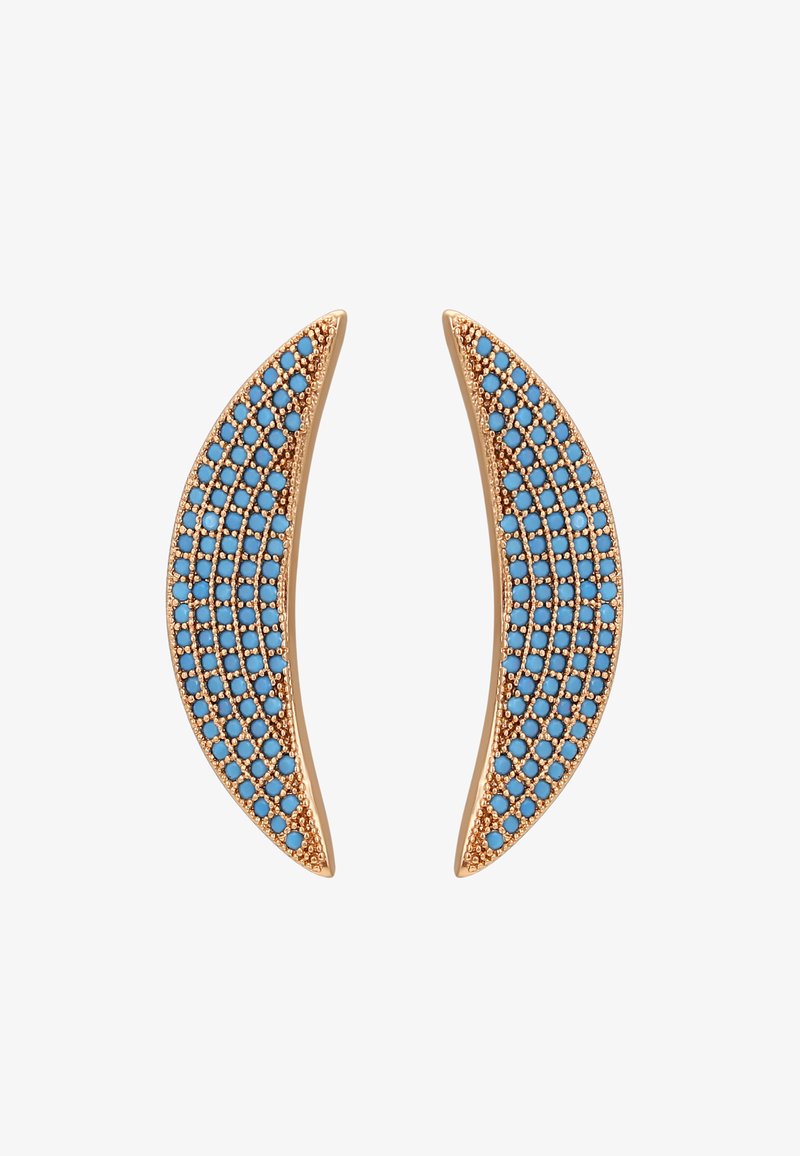 Ružovo-zlaté zakrivené náušnice zdobené tyrkysovými kameňmi v mriežkovom vzore, s jemnými detailmi a hladkým kovovým povrchom.