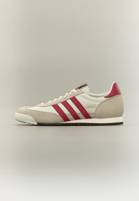 Δεν επιλέχθηκε, off white/team victory red/beige