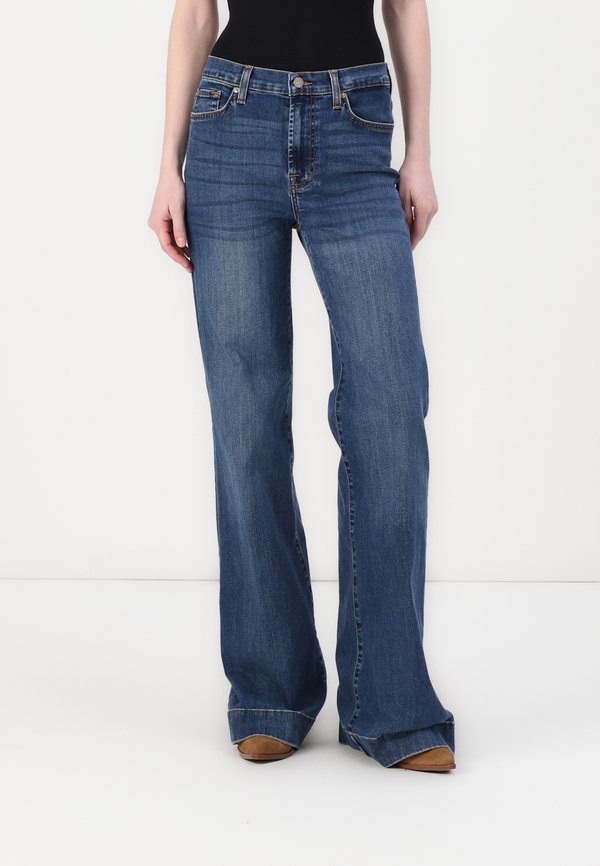 MODERN DOJO - Bootcut jeans - soho light