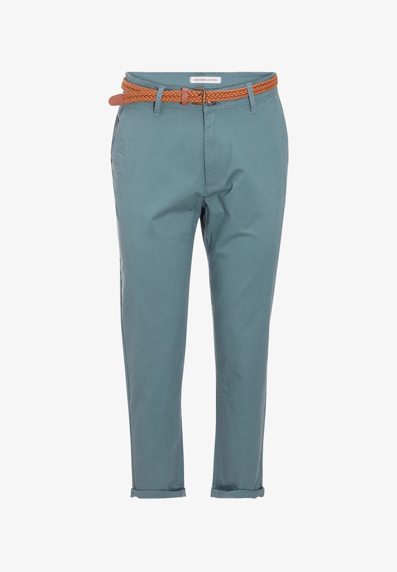 Pantalon en teal clair en coton avec une ceinture tissée couleur beige. Caractéristiques : coupe droite, ourlets roulés et poches avant. Étiquette de marque visible.