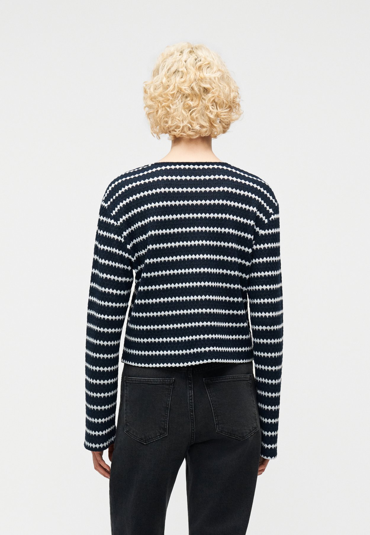 ONLEVA O NECK STRIPE