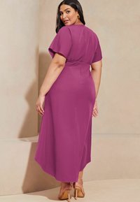 Lipsy Rochie maxi - pink