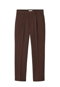 Pantalons marron ajustés avec une texture lisse, dotés de plis à l'avant et d'une taille standard. Aucun matériel ou motif visible.