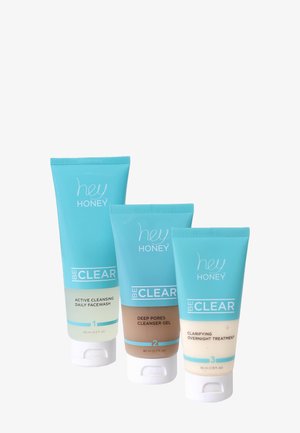 BE CLEAR: 3 STEP ACNE CONTROL ROUTINE - Gesichtspflegeset - -