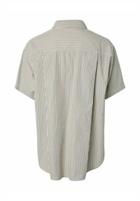 Vue de dos d'une chemise beige à manches courtes avec de fines rayures verticales noires et un empiècement rayé horizontal au niveau du haut du dos.