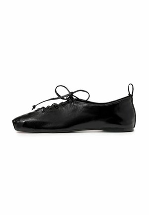 Veterschoenen - black glossy