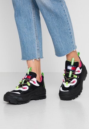 TREKKING FROM THE ARCHIVES  - Sneakers basse - black