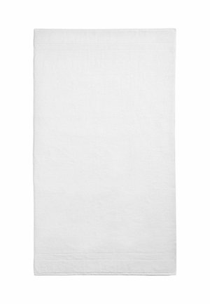 Serviette de bain rectangulaire blanche unie avec des détails de bordures subtilement cousues en haut et en bas.