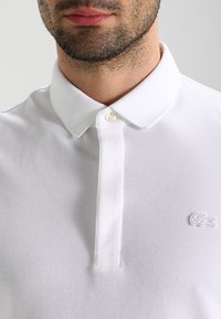 Thumbnail Image 4