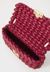 MICHAEL Michael Kors TRIBECA CHAIN  - Borsa a tracolla - mulberry