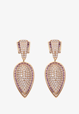 Rózsaarany csepp fülbevalók, körte alakú formával, tiszta és levendula színű kövekkel, bonyolult kidolgozással és texturált felülettel.