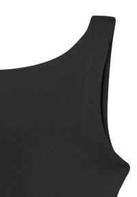Costume intero nero a spalla unica realizzato in un tessuto morbido ed elasticizzato. Il design è minimalista, con una silhouette pulita e dettagli sulle cuciture laterali.