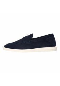 Marineblaue Wildleder-Deckschuh mit abgerundetem Zehenbereich und weißer Gummisohle. Verfügt über dezente Nähte und einen Riemen über dem Spann. Strukturierte Oberfläche.