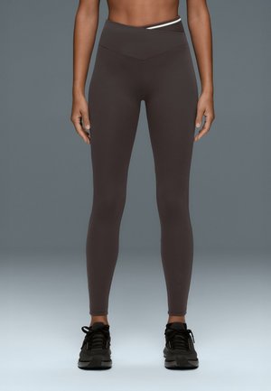 OYSHO, COMFORTLUX LEGGINGS WITH A V-SHAPED WAISTBAND - Legging (type pantalon) - dark grey