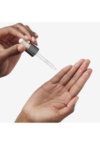 Kiehl's CLEARLY CORRECTIVE DARK SPOT SOLUTION - Serum