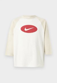 Δεν επιλέχθηκε, khaki/sail/team crimson