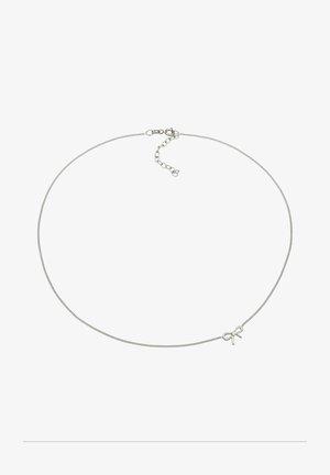 Collier en argent avec une fine chaîne et un pendentif délicat en forme de nœud. Comprend une longueur ajustable avec un fermoir et une chaîne d'extension.