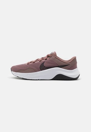 Nike Performance LEGEND ESSENTIAL 3 - Zapatillas de entrenamiento - smokey mauve/black/white/platinum violet