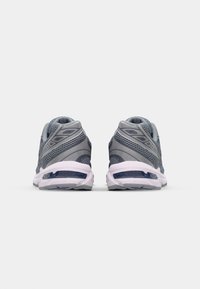 ASICS SportStyle GEL 1130 UNISEX - Športni copati - gravel/pure silver