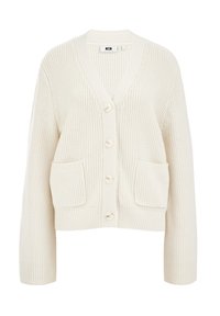 Cardigan lavorato a maglia color crema con maniche lunghe, scollo a V, quattro bottoni sul davanti e due tasche a toppa anteriori.
