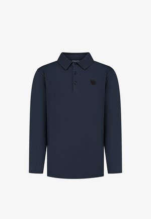 Polo de manga larga azul marino con cuello, tres botones y logo bordado en negro en el pecho izquierdo.