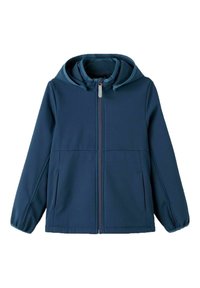 Chaqueta softshell azul marino con capucha, cremallera completa, dos bolsillos laterales y detalle de cremallera en contraste. Textura ligera y suave.