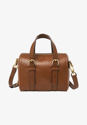 Bruine leren handtas met dubbele bovenhandvatten, afneembare schouderriem, gouden hardware en ritssluiting, met een getextureerde oppervlakte.