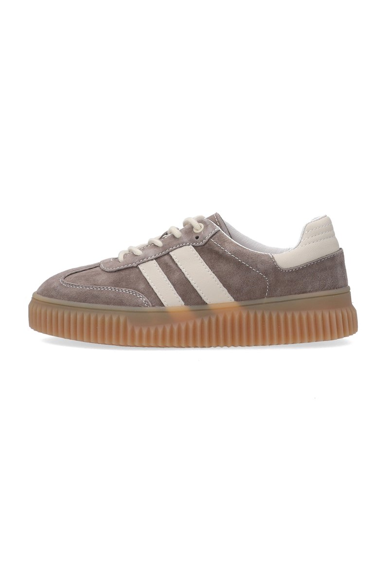 Low-top sneaker with brown suede upper, cream leather stripes and heel, beige laces, and a thick ribbed gum sole.
