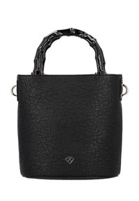 Borsa nera con superficie testurizzata, caratterizzata da un manico unico in bambù e dettagli in oro. Forma quadrata con design strutturato.