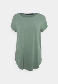 Krátký rukáv, olivově zelené tričko s kulatým výstřihem, vyrobené z měkkého materiálu, s volným střihem a mírně delším zadním lemem.