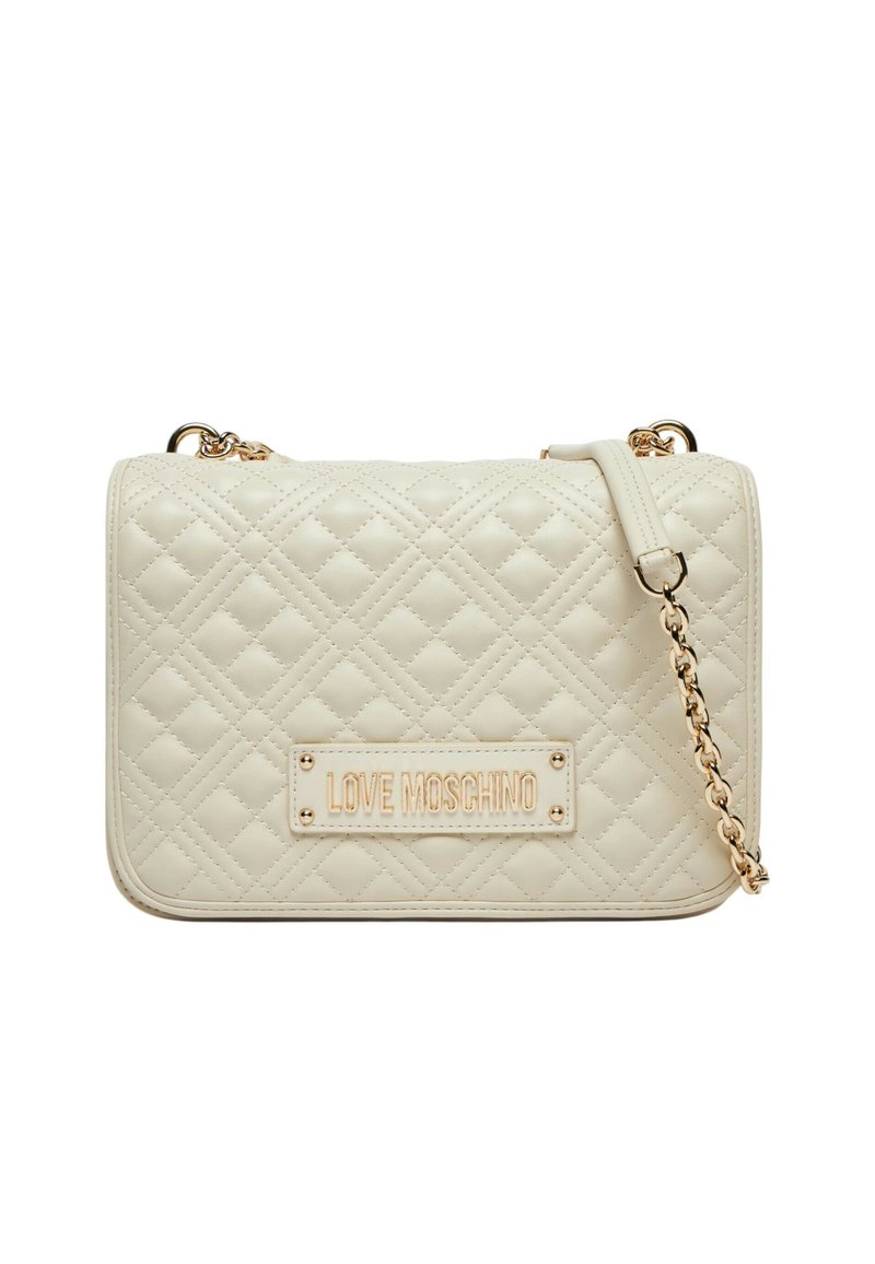 Borsa a tracolla trapuntata color crema con catena dorata e placca del marchio. Presenta una forma rettangolare e una superficie testurizzata con motivi a diamante.