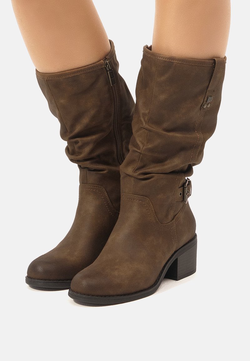 mtng Botas - marron